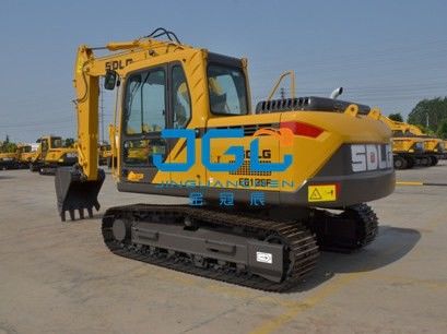 EC135 6150 125 Bagger Vorder- und Hinterräder Links- und Rechtstüren, obere und untere Windschutzscheiben