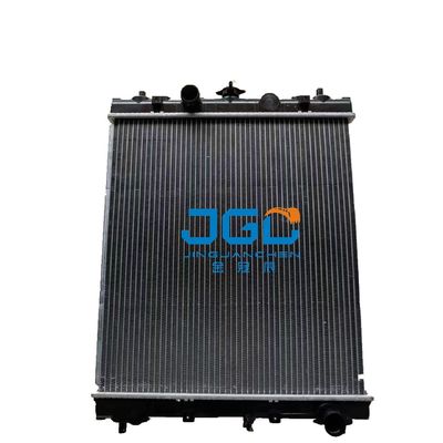 Bagger-Spare Parts Radiator-Behälter-Kühlerblock-Versammlung 4479181 EX70