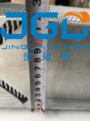 Ausgrabungsmaschine E345d2 E349D2 Heizkörper Wassertank 372-8883 383-6407 3852618 3728885