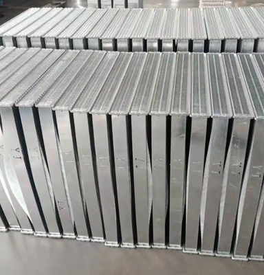 Gute Qualität beliebter Baggerradiator R130 für Bagger
