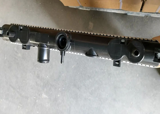 Wasserbehälter für Bagger EX70 Heizkörper für Baggerfabrik