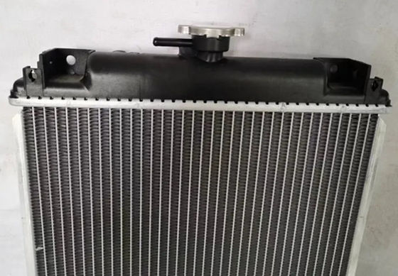 Wasserbehälter Heizkörper Assy RA221-42300 für die Baggermaschine Kubota U15 U17 U15-3 U17-3