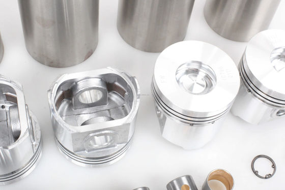 Baumaschinen Bagger Kolbenmotor Liner Kit 1G924-2111 V2403 V2403Di Ring Dieselmotor Teile