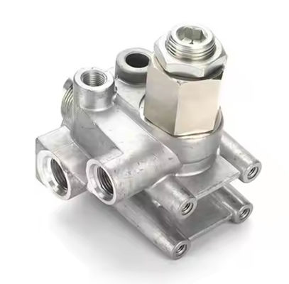 5I8670 5I-8670 Hydraulischer Spin-On-Kraftstofffilterkopf für E320D Bagger